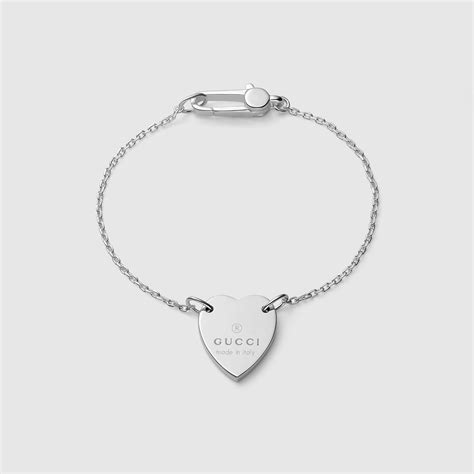 bracciale gucci con cuore prezzo|GUCCI Bracciale Trademark a catena con cuore .